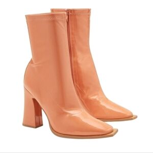 NEW! GABRIELLE UNION Coral Destinie Patent Block Heel Sock Ankle Booties 6.5.